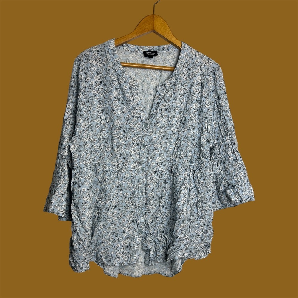 Jones New‎ York Button Down Blouse Plus Size 1X Floral baby Blue Comfortable